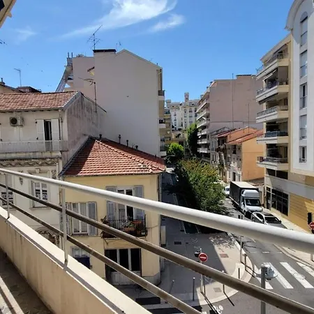 Neuf De 3 Pieces Avec Climatisation Lägenhet Nice
